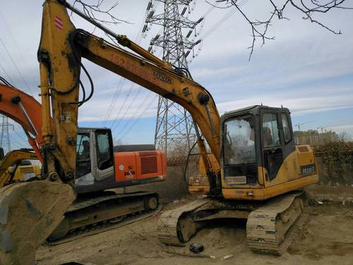 北京18万元出售雷沃重工中挖FR150挖掘机