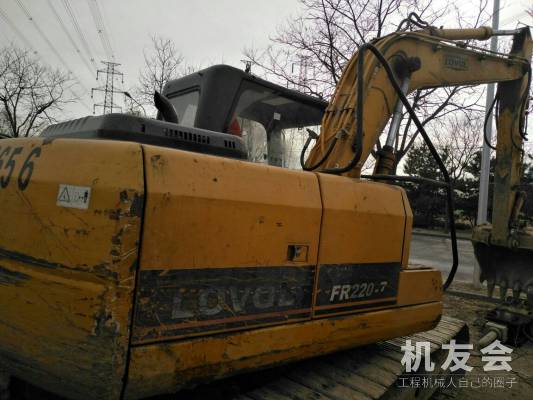 北京18万元出售雷沃重工中挖FR150挖掘机