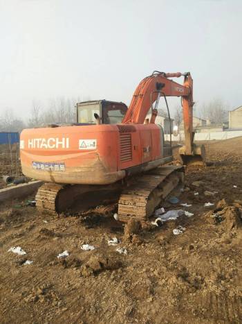 安徽宿州市36.5万元出售日立中挖ZX200挖掘机