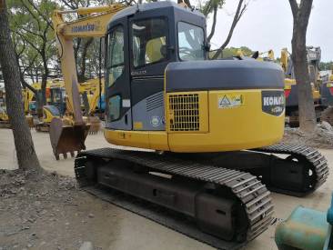 湖南娄底市33.5万元出售小松中挖138US挖掘机