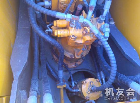 河南周口市22.8万元出售三一重工中挖SY135挖掘机