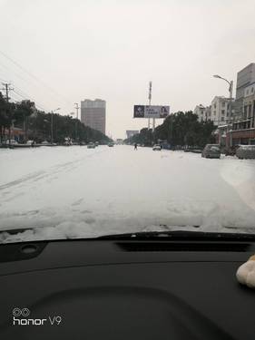 路上都是雪，机友们都休息了吧