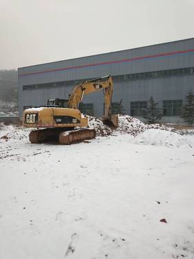 河南郑州市46万元出售卡特彼勒中挖320挖掘机