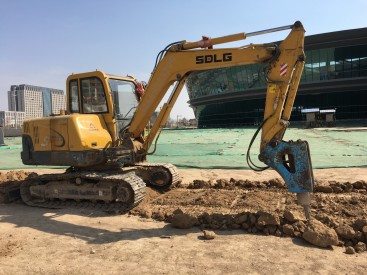 甘肃兰州市出租山河智能小挖SWE60挖掘机