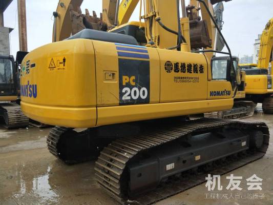 河南信阳市50万元出售小松中挖PC200挖掘机