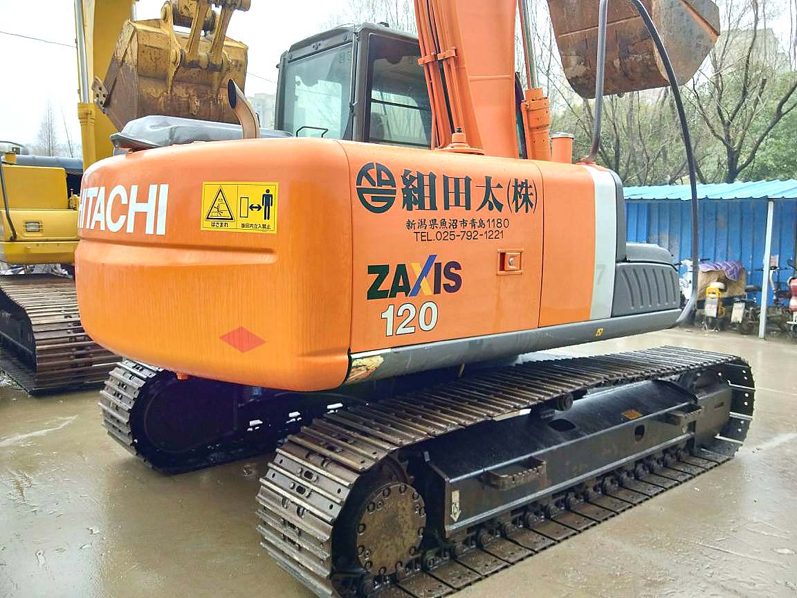 江西九江市40万元出售日立小挖ZX120挖掘机