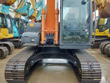 江西九江市40万元出售日立小挖ZX120挖掘机