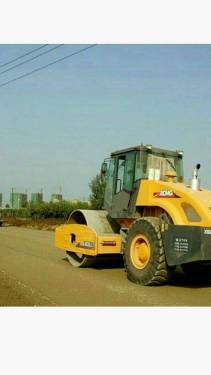 河北邯郸市出租徐工机械式22吨以上XS263J单钢轮压路机