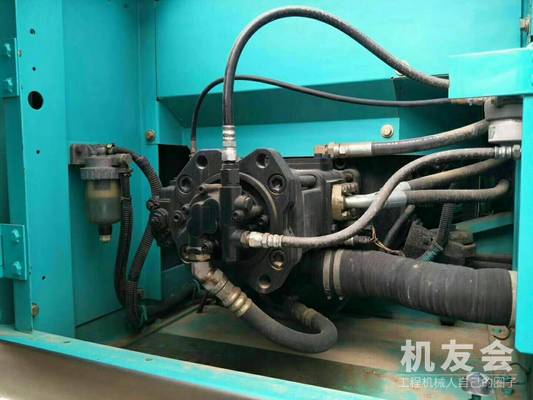 江苏苏州市38.8万元出售神钢中挖SK200挖掘机