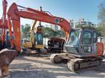 江苏苏州市12万元出售日立小挖ZX70挖掘机