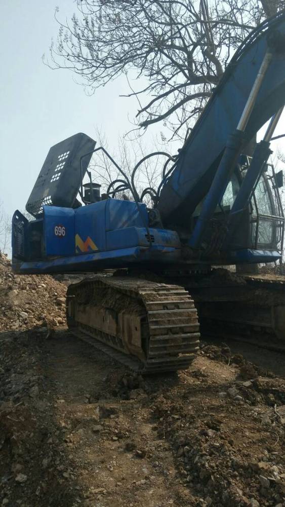 河南郑州市出租山重建机特大挖498挖掘机