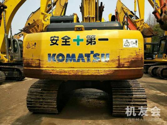 江苏苏州市50.5万元出售小松中挖PC200挖掘机