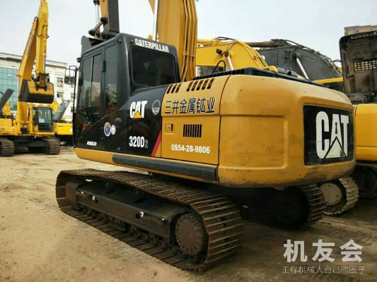 江苏苏州市67万元出售卡特彼勒中挖320挖掘机
