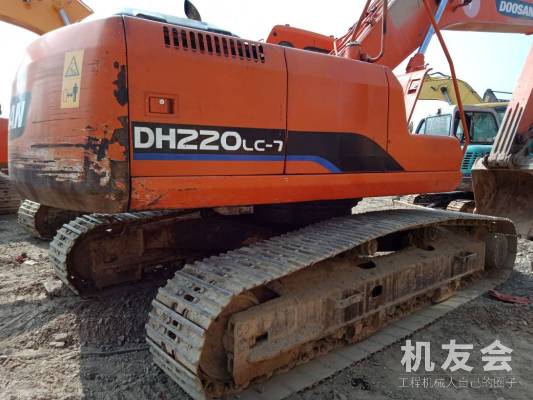 江苏苏州市18万元出售斗山中挖DH220挖掘机