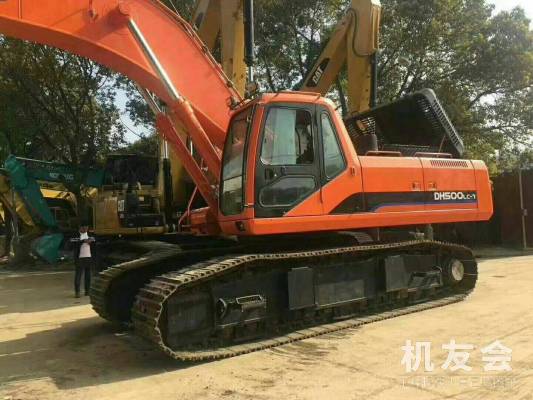 江苏苏州市1万元出售斗山特大挖DX500挖掘机