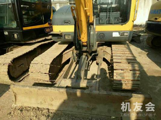 江苏苏州市1万元出售玉柴小挖YC60挖掘机