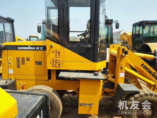 上海3.5万元出售龙工3吨及3吨以下LG816装载机