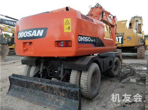 江苏苏州市35万元出售斗山小挖DH150挖掘机