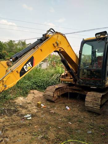 广西玉林市19.3万元出售卡特彼勒小挖307挖掘机