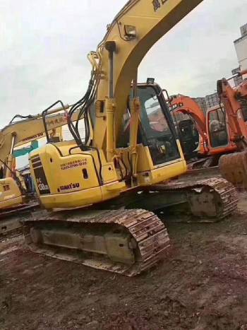 江苏苏州市20万元出售小松小挖小松138挖掘机