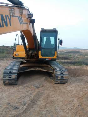 河北邢台市0万元出售三一重工大挖SY235挖掘机