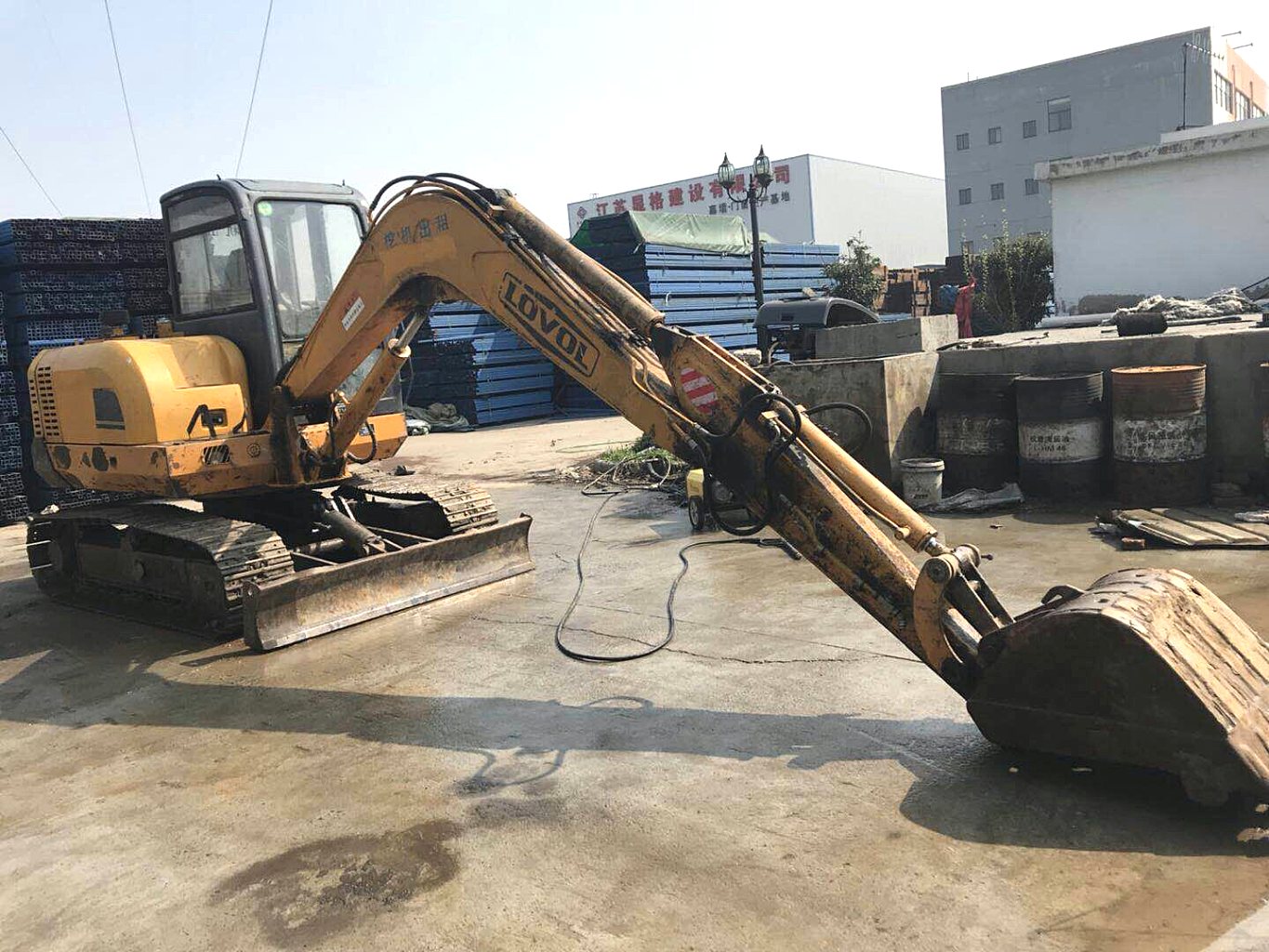 江苏南京市7.3万元出售雷沃重工小挖FR60挖掘机