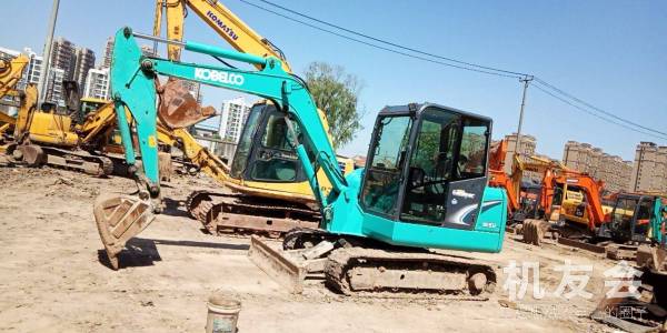 江蘇蘇州市18萬元出售神鋼小挖SK60挖掘機