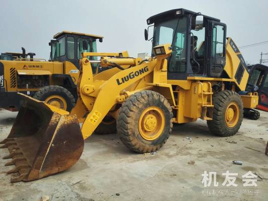 上海10萬元出售柳工3噸及3噸以下CLG835裝載機