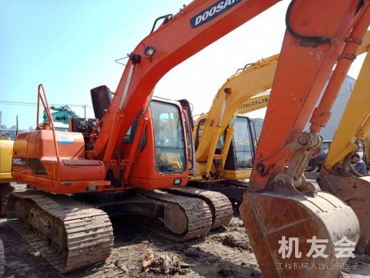 江苏苏州市18万元出售斗山小挖DH150挖掘机