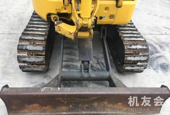 广西玉林市15万元出售小松迷你挖PC30-3挖掘机