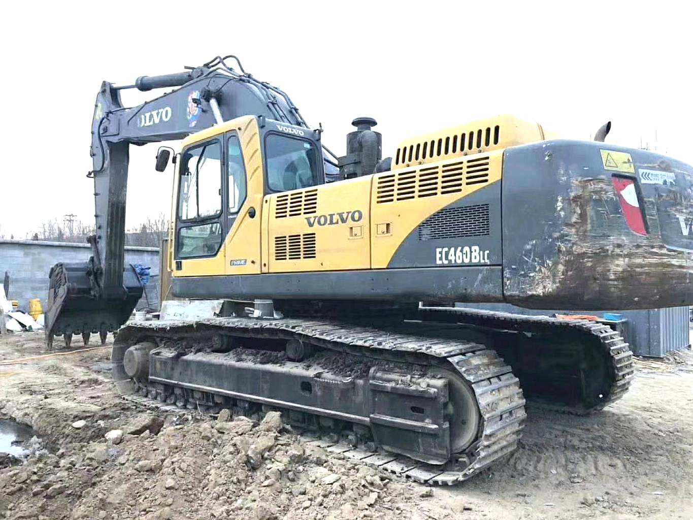 湖南郴州市90万元出售沃尔沃大挖EC460挖掘机