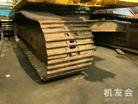 浙江杭州市32万元出售小松中挖PC200挖掘机