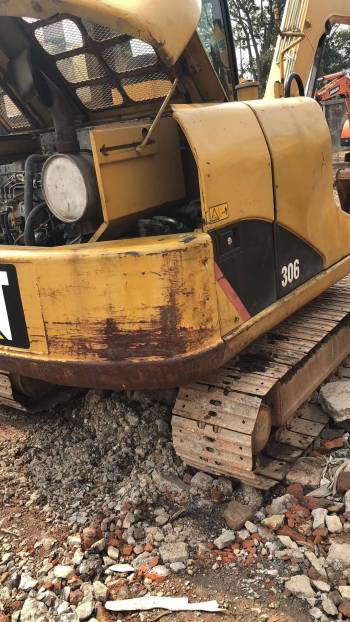 江蘇蘇州市16.6萬元出售卡特彼勒小挖306挖掘機