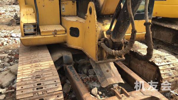 江苏苏州市16.6万元出售卡特彼勒小挖306挖掘机
