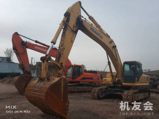 內蒙古鄂爾多斯市出租小鬆大挖PC360挖掘機