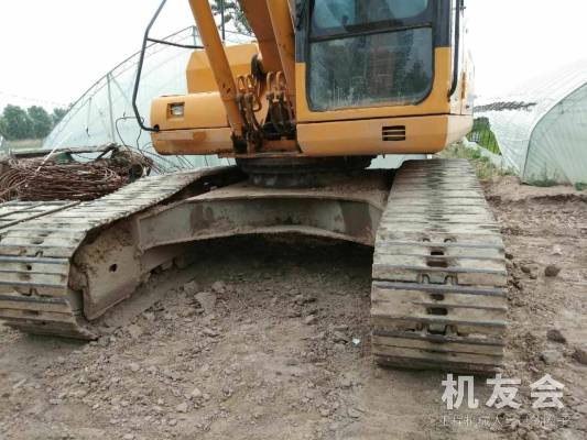 北京22万元出售雷沃重工中挖FR220挖掘机