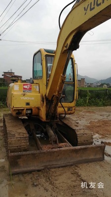 廣西玉林市5.6萬元出售玉柴小挖YC60挖掘機