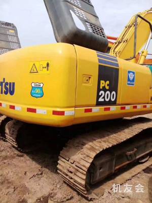 江苏苏州市23万元出售小松中挖PC200挖掘机