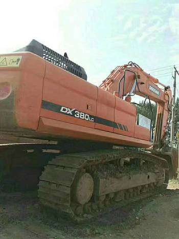 江苏苏州市70万元出售斗山大挖DX380挖掘机