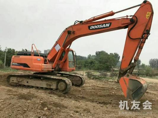江苏苏州市35万元出售斗山大挖DH300挖掘机