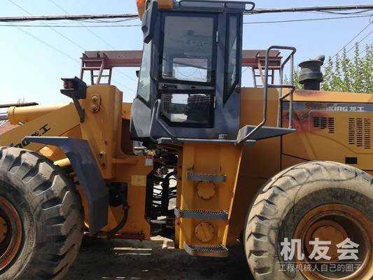 宁夏石嘴山市13.2万元出售龙工5吨LG855装载机