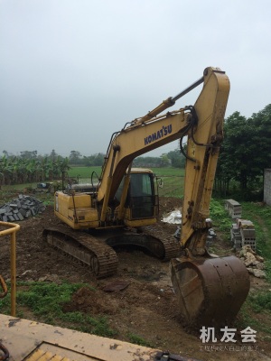 廣西柳州市出租小鬆中挖PC210挖掘機