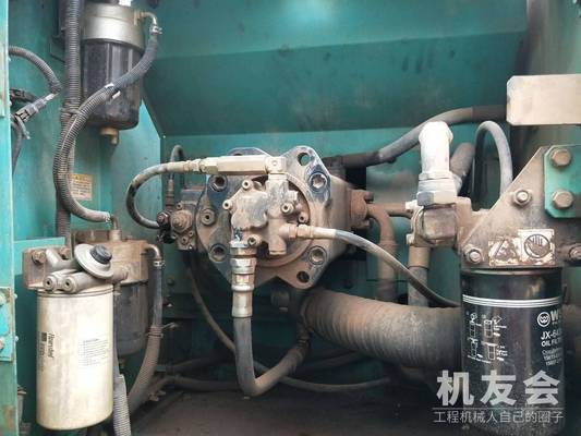 四川阿坝38万元出售神钢中挖SK200挖掘机