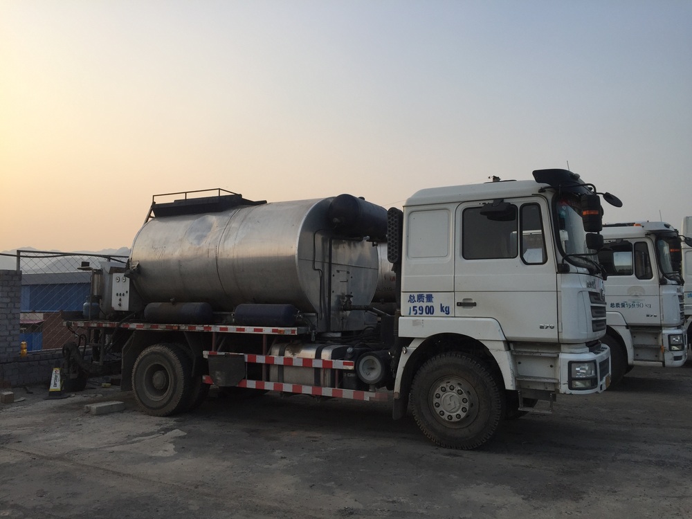 北京20万元出售欧亚机械EA 860沥青洒布车