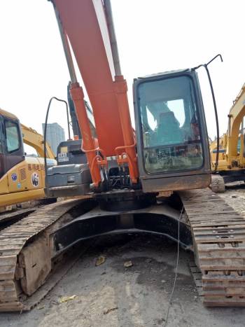 江蘇蘇州市46萬元出售日立大挖270挖掘機