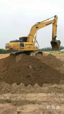 北京32萬元出售小鬆中挖PC220挖掘機
