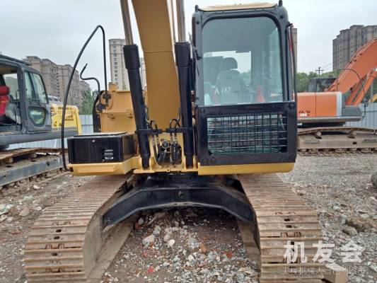 江蘇蘇州市32萬元出售卡特彼勒小挖312挖掘機