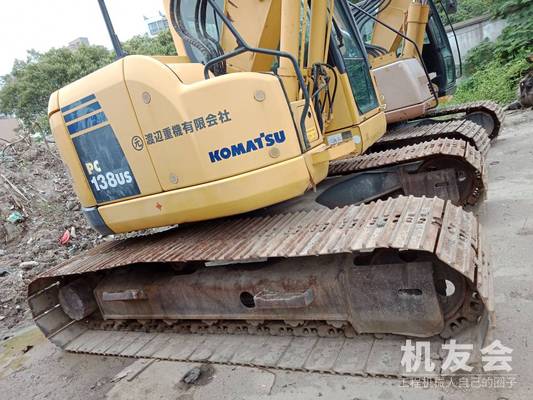 江苏苏州市22万元出售小松小挖小松138挖掘机