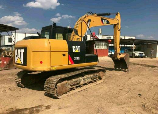江西抚州市35万元出售卡特彼勒小挖313挖掘机