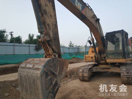 河南濮阳市57万元出售卡特彼勒中挖320挖掘机